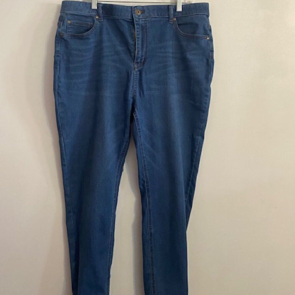 Matilda Jane 5 pocket distressed Straight leg jeans, size 16